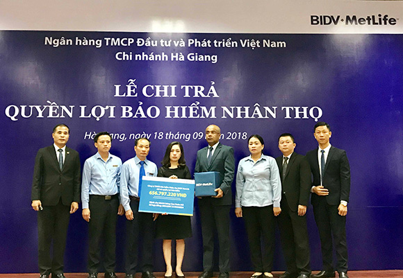 BIDV MetLife chi trả hơn 650 triệu đồng cho khách hàng tại Hà Giang