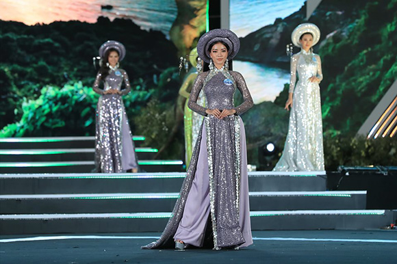 Đẹp mê hồn với BST Sơn Trà tại Miss World Việt Nam 2019 của NTK Việt Hùng