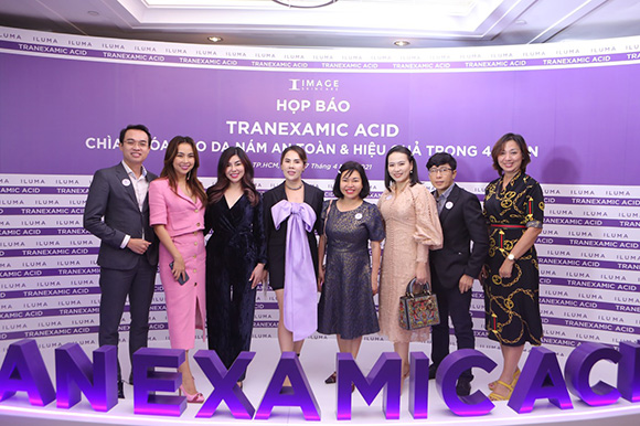 CEO Phan Thị Thanh Thúy, Tổng giám đốc Minh Khương Group phát biểu trong họp báo với mong muốn mang đến cho mọi người vẻ đẹp hoàn mỹ nhất