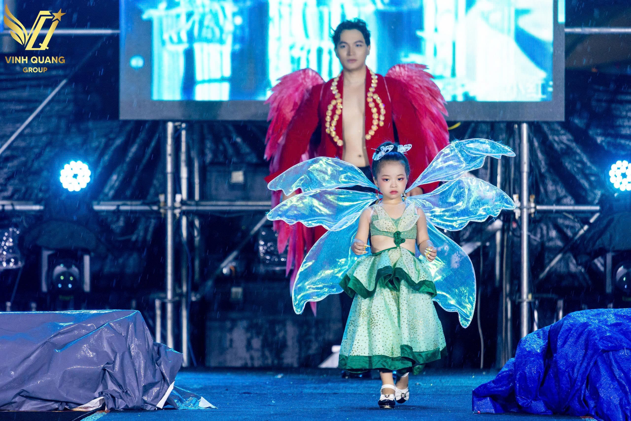Mẫu nhí Bella Như Ý – thiên thần nhỏ tuổi nhất trong bộ sưu tập “Wings” của NTK Vinh Quang