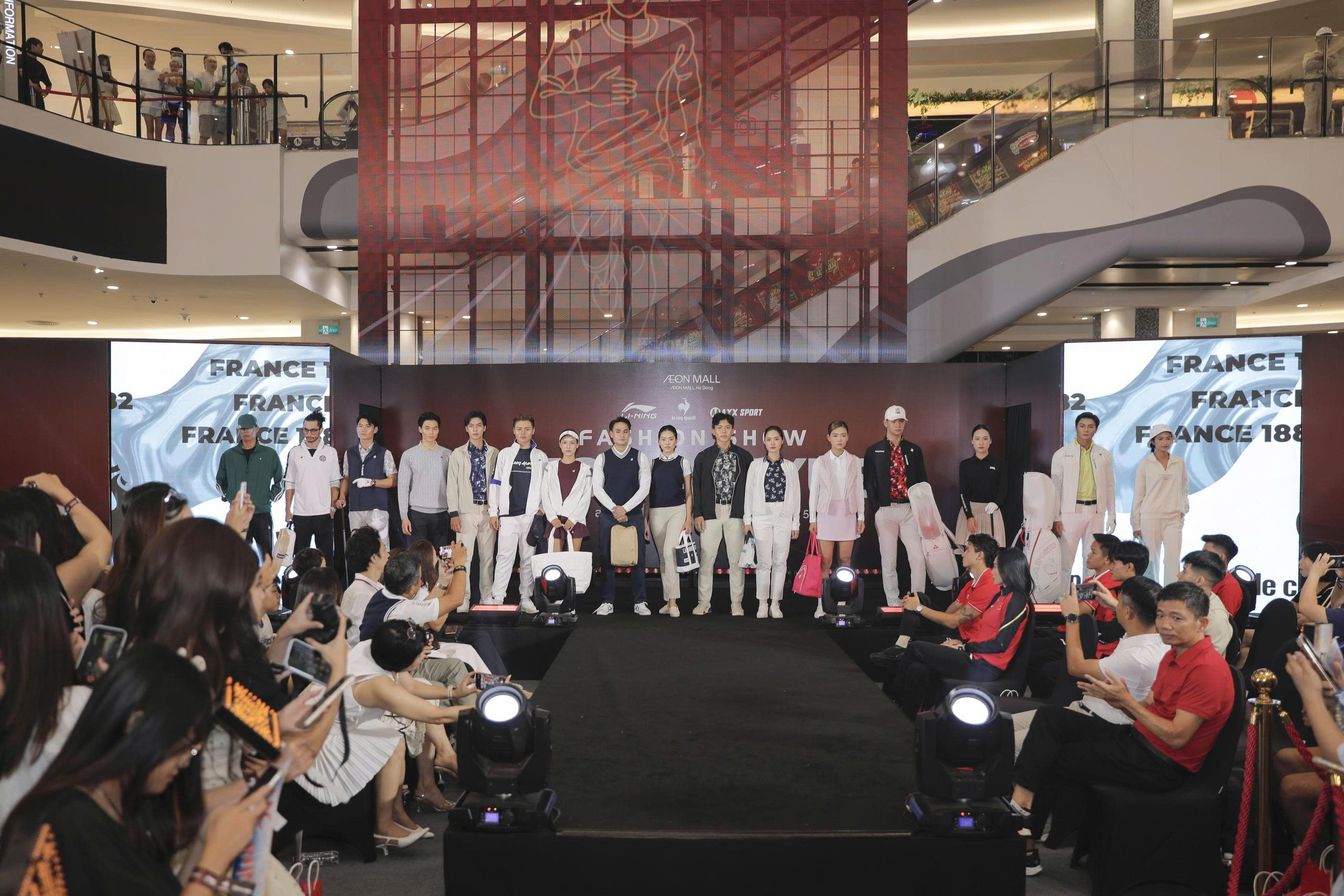 AEON Mall Hà Đông ra mắt sự kiện thời trang “ Move In Style”: Trình diễn hai thương hiệu Li-Ning và le coq sportif