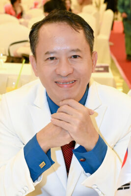 TS- BS Nguyễn Ngọc Nhơn: “Yếu tố con người quyết định Chất lượng- Dịch vụ trong ngành làm đẹp”